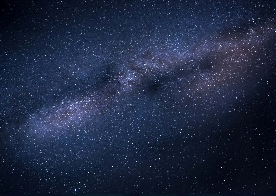 Photo by Bekky Bekks